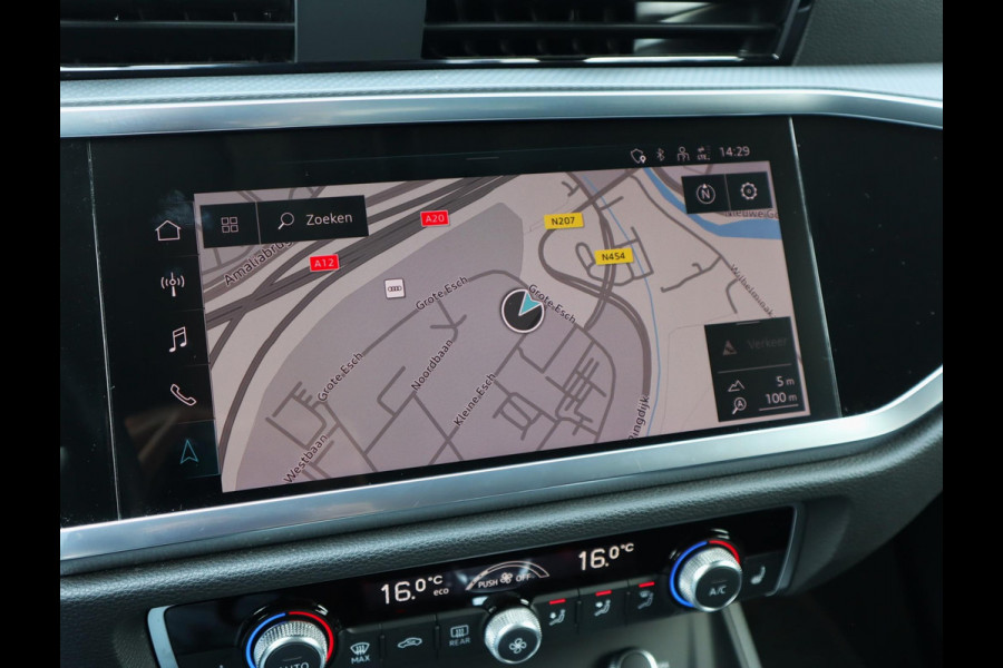 Audi Q3 Sportback 40 TFSI quattro S Edition | S-line | Pano | Trekhaak | all weather banden | Leer