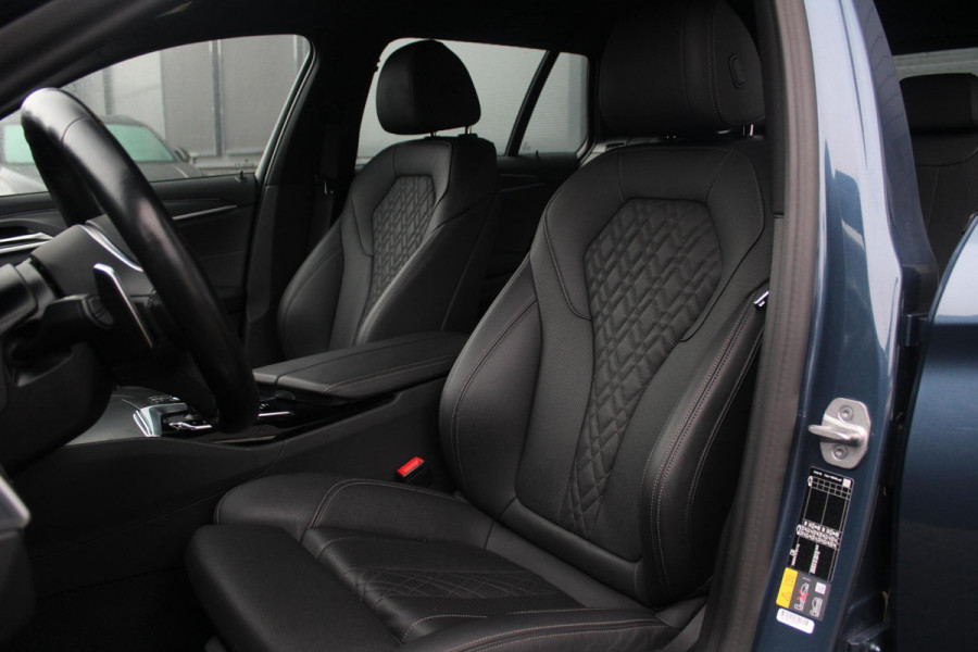 BMW 5 Serie Touring 530e M-Sport | Stuur en Stoelverwarming | Sfeerverlichting