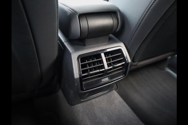 Audi Q3 Sportback 40 TFSI quattro S Edition | S-line | Pano | Trekhaak | all weather banden | Leer