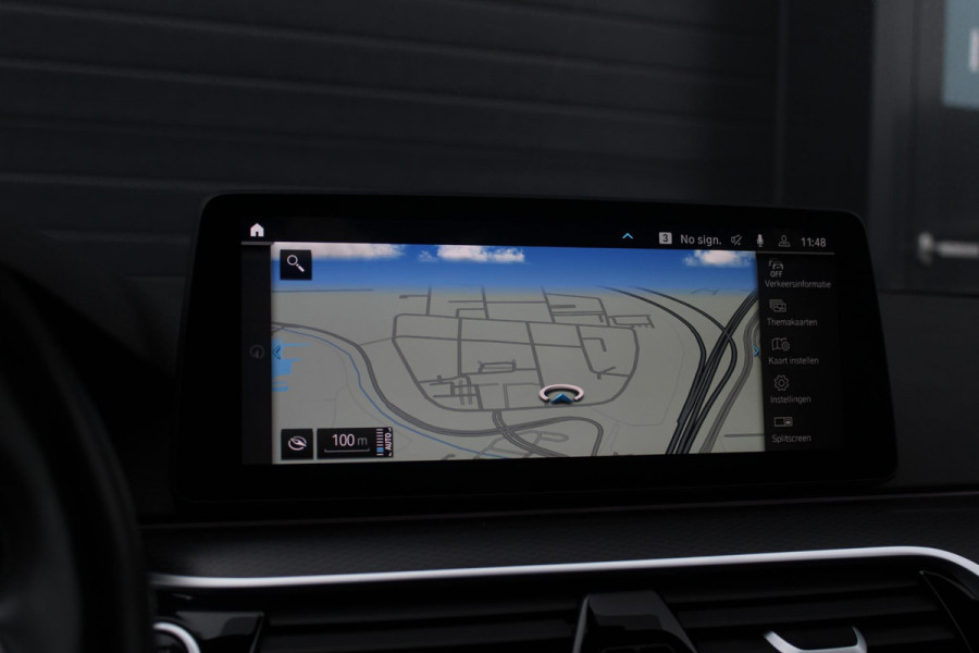 BMW 5 Serie Touring 530e M-Sport | Stuur en Stoelverwarming | Sfeerverlichting