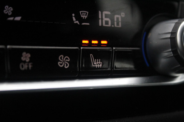 BMW 5 Serie Touring 530e M-Sport | Stuur en Stoelverwarming | Sfeerverlichting