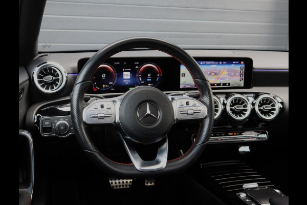 Mercedes-Benz A-Klasse 250 e AMG Line | Pano | Camera | sfeerverlichting | Stoelverwarming