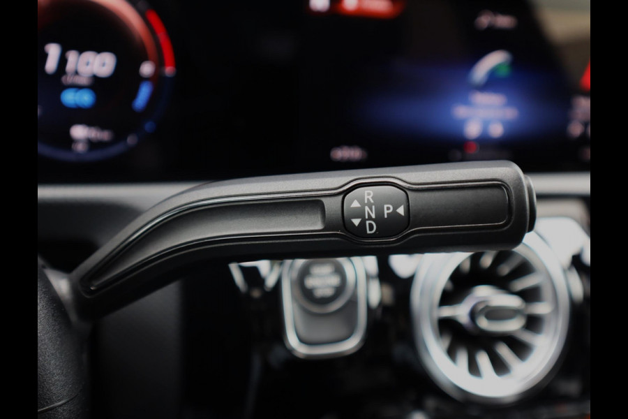 Mercedes-Benz A-Klasse 250 e AMG Line | Pano | Camera | sfeerverlichting | Stoelverwarming