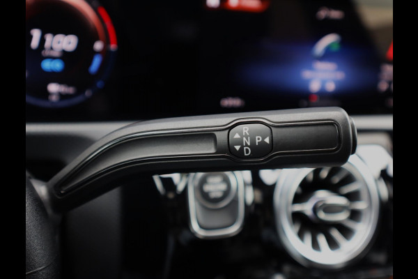 Mercedes-Benz A-Klasse 250 e AMG Line | Pano | Camera | sfeerverlichting | Stoelverwarming