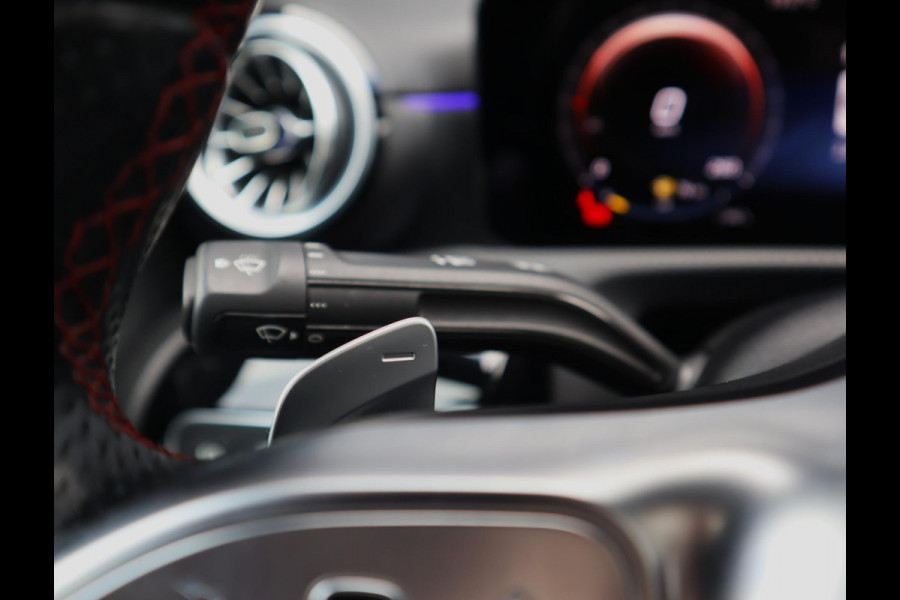 Mercedes-Benz A-Klasse 250 e AMG Line | Pano | Camera | sfeerverlichting | Stoelverwarming