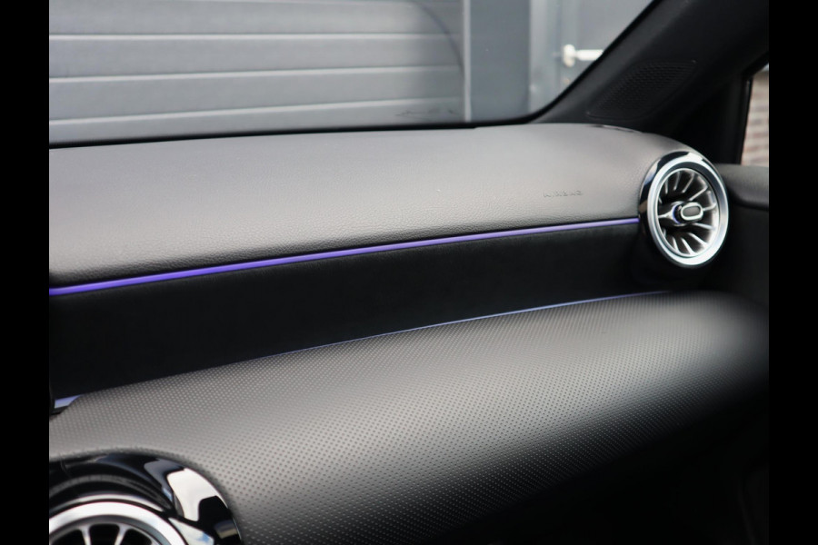 Mercedes-Benz A-Klasse 250 e AMG Line | Pano | Camera | sfeerverlichting | Stoelverwarming