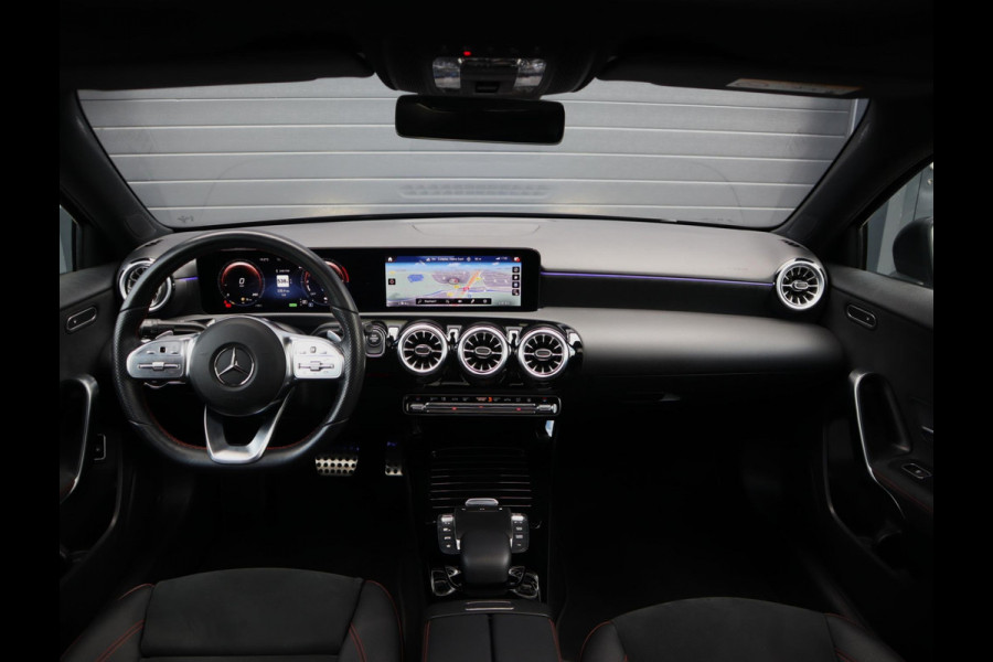 Mercedes-Benz A-Klasse 250 e AMG Line | Pano | Camera | sfeerverlichting | Stoelverwarming