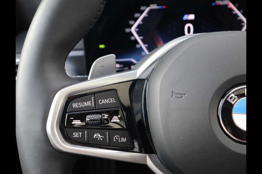 BMW 3 Serie Touring 330i xDrive | Pano | HUD  | 360 Camera | Trekhaak