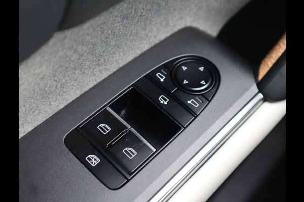 Mazda MX-30 e-SkyActiv 145 First Edition 36 kWh | SOH 94% | Voorstoelen verwarmd | HUD | Camera | Memory Seats