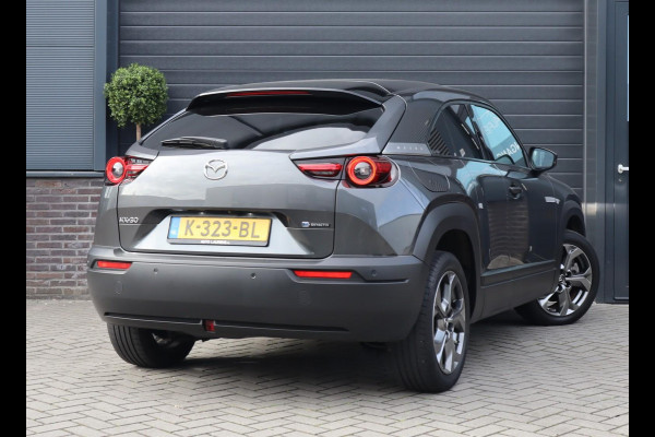 Mazda MX-30 e-SkyActiv 145 First Edition 36 kWh | SOH 94% | Voorstoelen verwarmd | HUD | Camera | Memory Seats