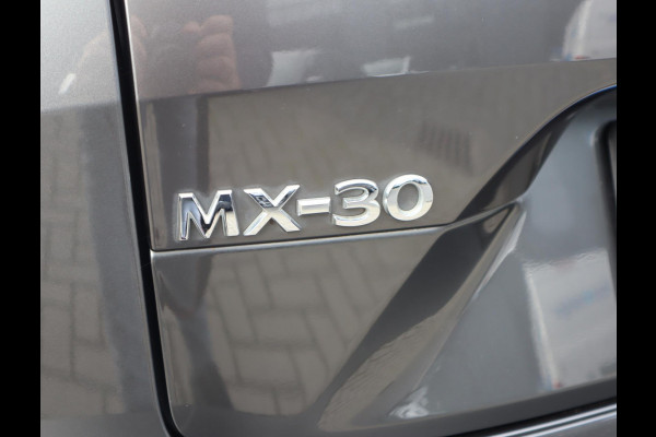 Mazda MX-30 e-SkyActiv 145 First Edition 36 kWh | SOH 94% | Voorstoelen verwarmd | HUD | Camera | Memory Seats