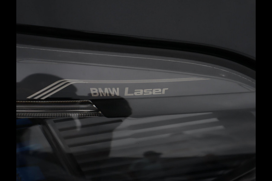 BMW X5 xDrive45e M Sport | Skylounge | Bowers en Wilkins | Softclose | Trekhaak | 22 Inch