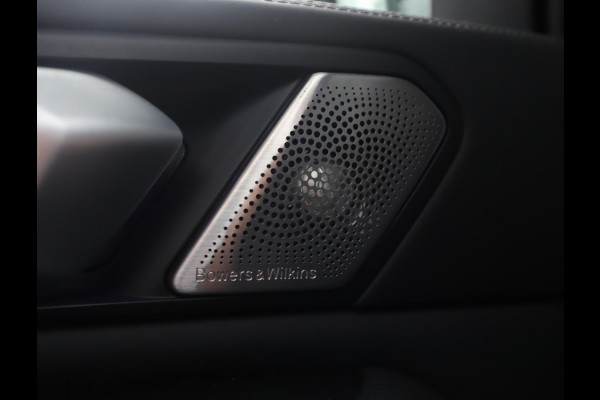 BMW X5 xDrive45e M Sport | Skylounge | Bowers en Wilkins | Softclose | Trekhaak | 22 Inch