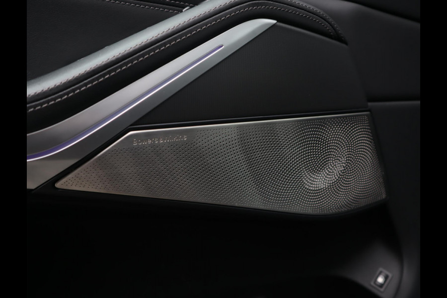 BMW X5 xDrive45e M Sport | Skylounge | Bowers en Wilkins | Softclose | Trekhaak | 22 Inch