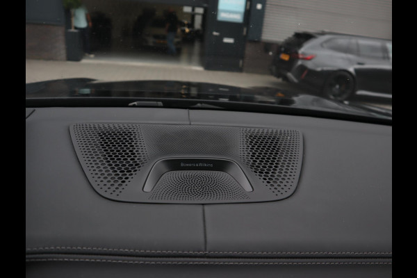 BMW X5 xDrive45e M Sport | Skylounge | Bowers en Wilkins | Softclose | Trekhaak | 22 Inch