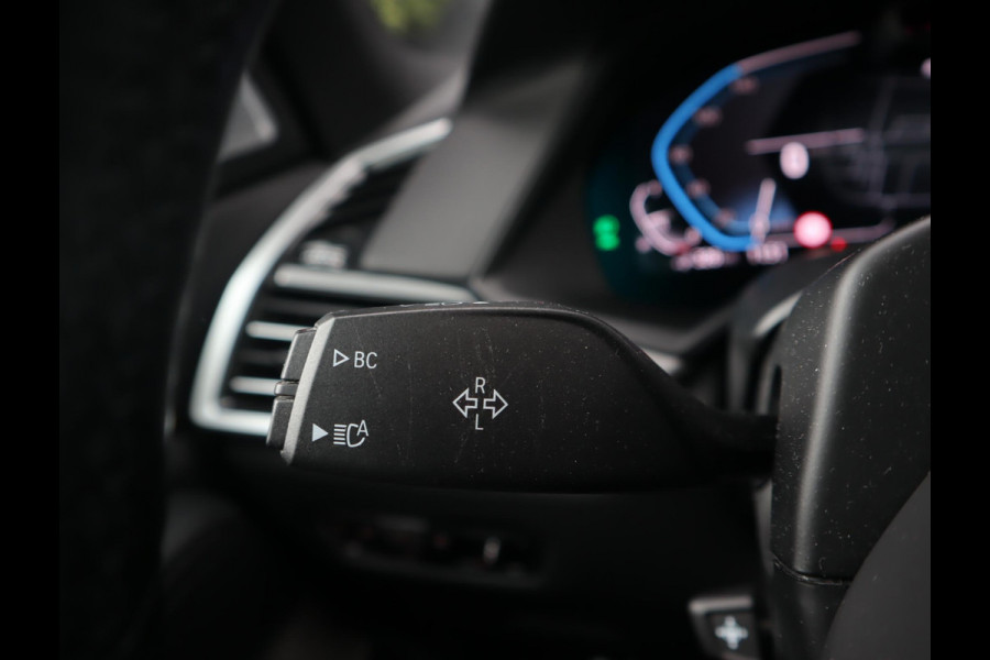 BMW X5 xDrive45e M Sport | Skylounge | Bowers en Wilkins | Softclose | Trekhaak | 22 Inch