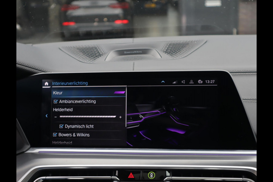 BMW X5 xDrive45e M Sport | Skylounge | Bowers en Wilkins | Softclose | Trekhaak | 22 Inch