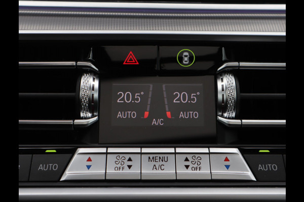 BMW X5 xDrive45e M Sport | Skylounge | Bowers en Wilkins | Softclose | Trekhaak | 22 Inch