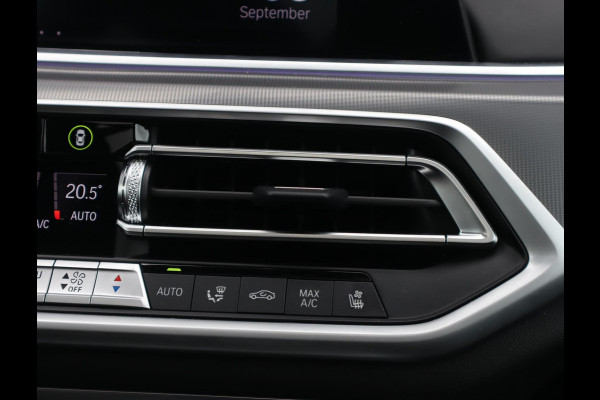 BMW X5 xDrive45e M Sport | Skylounge | Bowers en Wilkins | Softclose | Trekhaak | 22 Inch