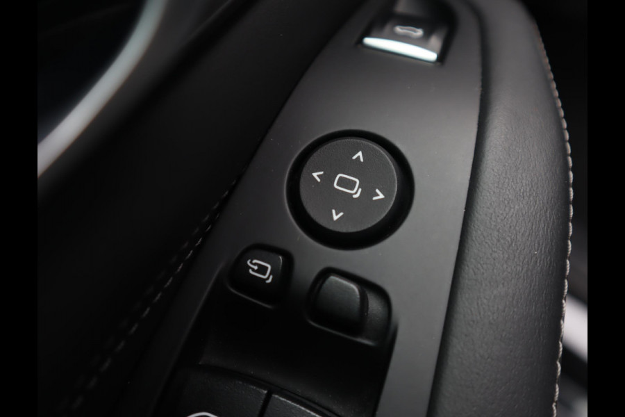 BMW X5 xDrive45e M Sport | Skylounge | Bowers en Wilkins | Softclose | Trekhaak | 22 Inch
