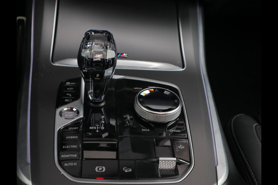 BMW X5 xDrive45e M Sport | Skylounge | Bowers en Wilkins | Softclose | Trekhaak | 22 Inch
