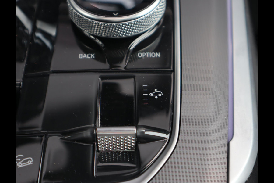 BMW X5 xDrive45e M Sport | Skylounge | Bowers en Wilkins | Softclose | Trekhaak | 22 Inch