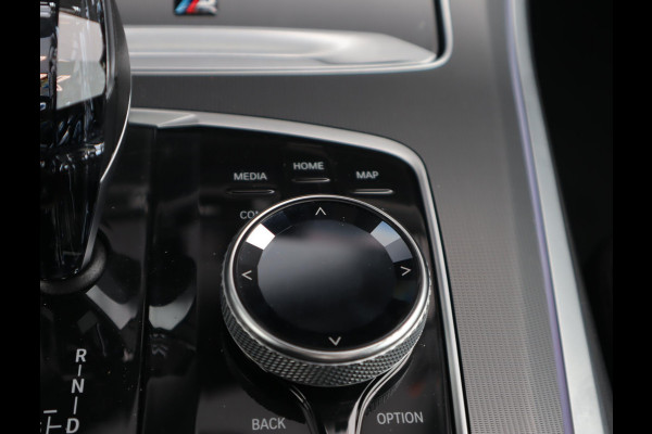 BMW X5 xDrive45e M Sport | Skylounge | Bowers en Wilkins | Softclose | Trekhaak | 22 Inch