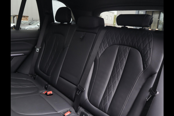 BMW X5 xDrive45e M Sport | Skylounge | Bowers en Wilkins | Softclose | Trekhaak | 22 Inch
