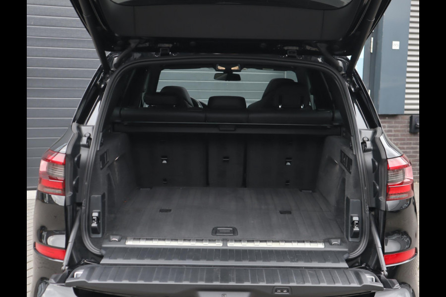 BMW X5 xDrive45e M Sport | Skylounge | Bowers en Wilkins | Softclose | Trekhaak | 22 Inch