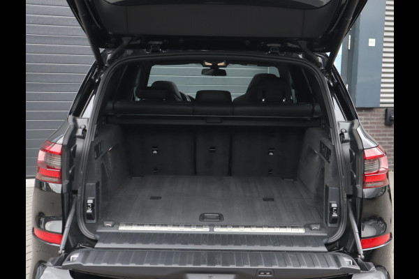 BMW X5 xDrive45e M Sport | Skylounge | Bowers en Wilkins | Softclose | Trekhaak | 22 Inch