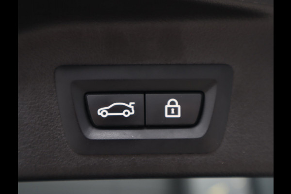 BMW X5 xDrive45e M Sport | Skylounge | Bowers en Wilkins | Softclose | Trekhaak | 22 Inch