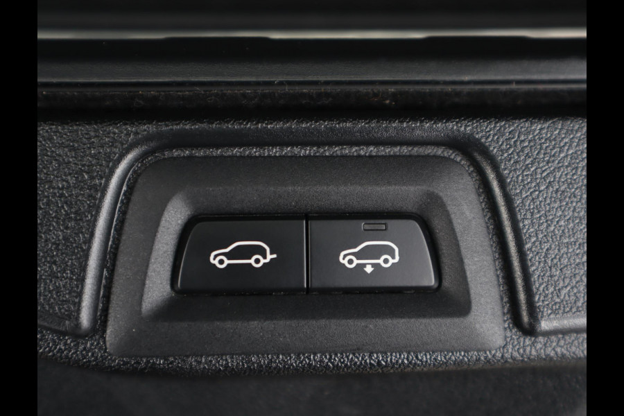 BMW X5 xDrive45e M Sport | Skylounge | Bowers en Wilkins | Softclose | Trekhaak | 22 Inch