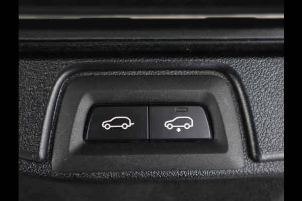 BMW X5 xDrive45e M Sport | Skylounge | Bowers en Wilkins | Softclose | Trekhaak | 22 Inch