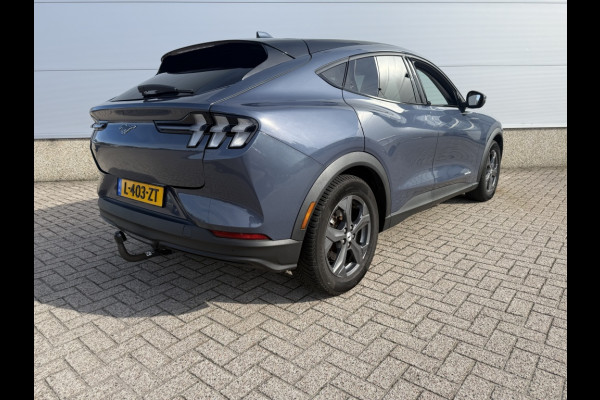 Ford Mustang Mach-E RWD 75 kWh TREKHAAK!