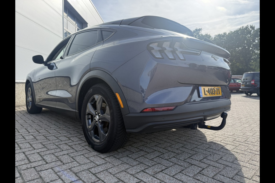 Ford Mustang Mach-E RWD 75 kWh TREKHAAK!