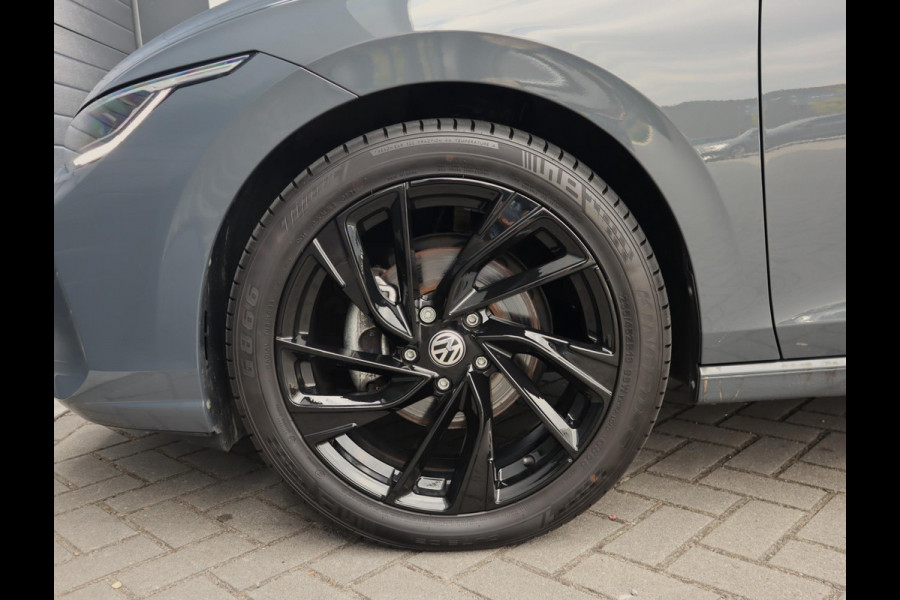 Volkswagen Golf Variant 1.5 eTSI Life Edition | Trekhaak | Black | Stuur en  Stoelverwarming