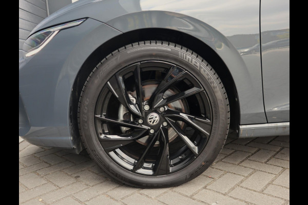 Volkswagen Golf Variant 1.5 eTSI Life Edition | Trekhaak | Black | Stuur en  Stoelverwarming
