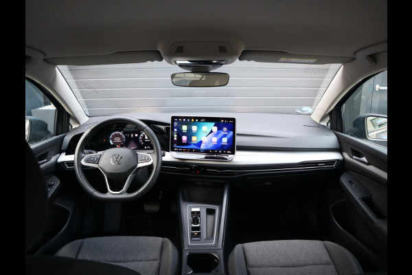 Volkswagen Golf Variant 1.5 eTSI Life Edition | Trekhaak | Black | Stuur en  Stoelverwarming