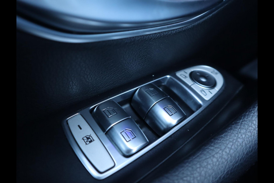 Mercedes-Benz E-Klasse 300 de AMG Line | Panoramadak | Leer | Burmester | 360 | Apple Carplay/Android Auto