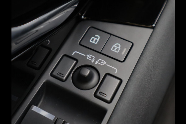 Land Rover Range Rover Evoque 1.5 P300e PHEV AWD Dynamic HSE | Facelift | Pano | ACC | 360 Camera