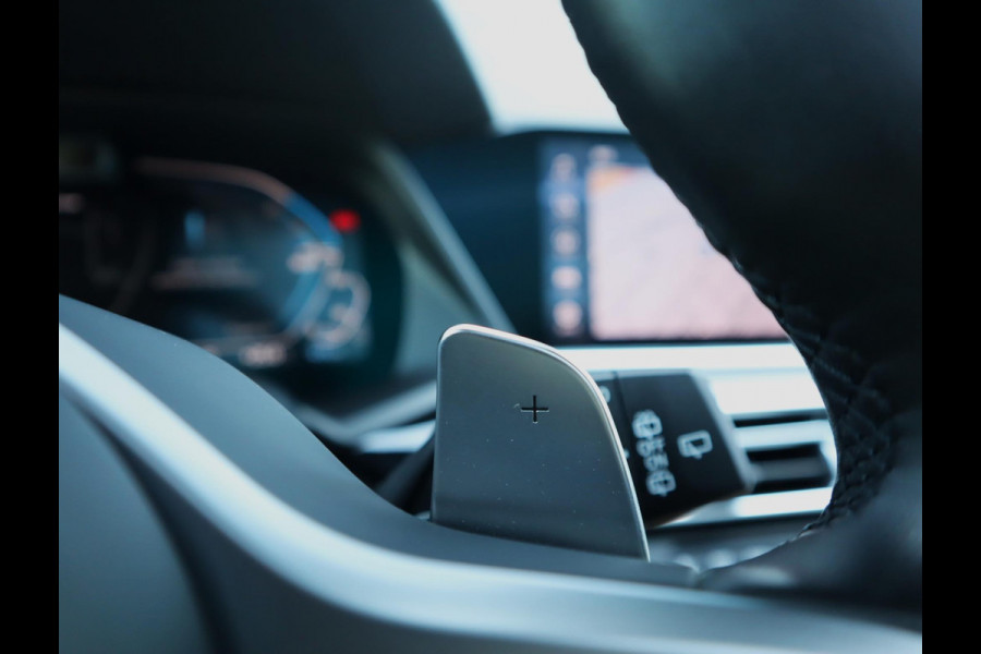 BMW X5 xDrive45e M Sport High Executive | Pano | H+K | Trekhaak | Comfort Stoelen | Co-pilot
