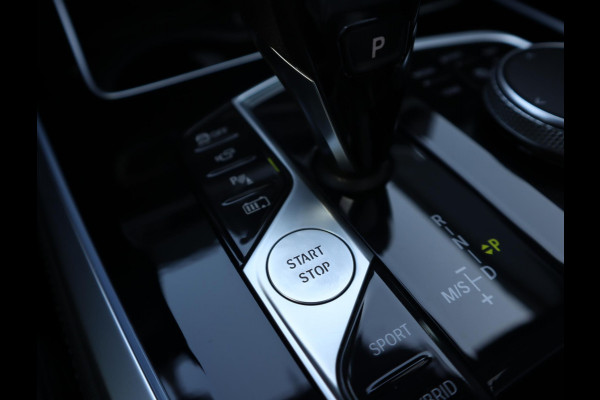 BMW X5 xDrive45e M Sport High Executive | Pano | H+K | Trekhaak | Comfort Stoelen | Co-pilot