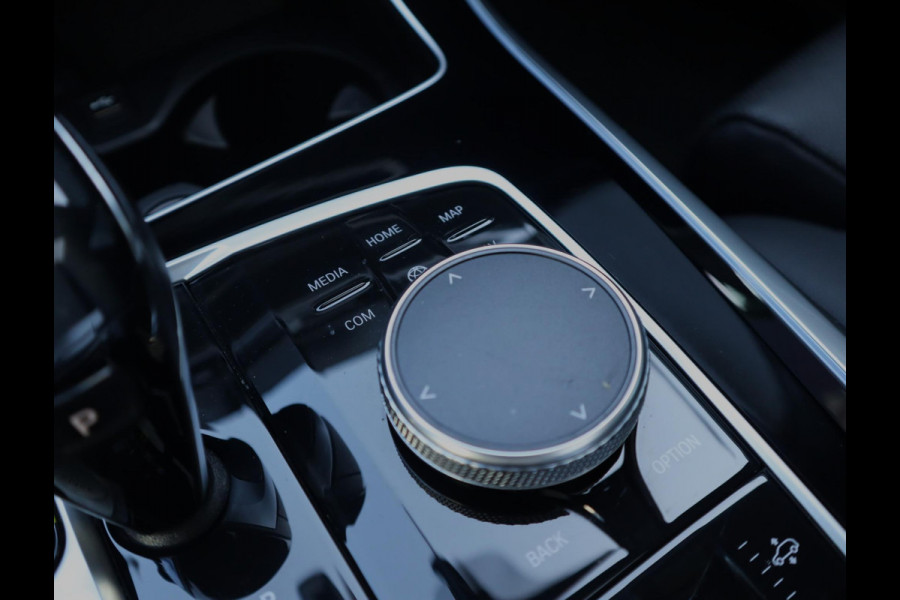 BMW X5 xDrive45e M Sport High Executive | Pano | H+K | Trekhaak | Comfort Stoelen | Co-pilot