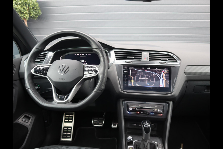 Volkswagen Tiguan 1.4 TSI eHybrid R-Line Business+ | Pano | Camera | Trekhaak