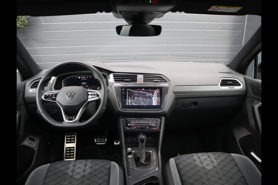 Volkswagen Tiguan 1.4 TSI eHybrid R-Line Business+ | Pano | Camera | Trekhaak