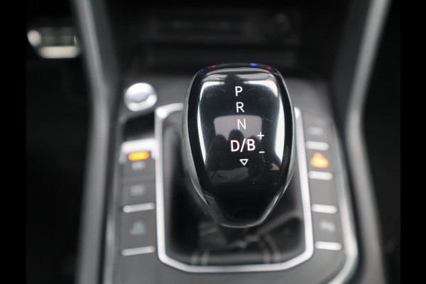 Volkswagen Tiguan 1.4 TSI eHybrid R-Line Business+ | Pano | Camera | Trekhaak