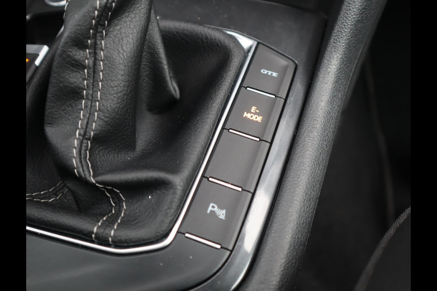 Volkswagen Tiguan 1.4 TSI eHybrid R-Line Business+ | Pano | Camera | Trekhaak