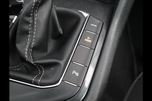 Volkswagen Tiguan 1.4 TSI eHybrid R-Line Business+ | Pano | Camera | Trekhaak