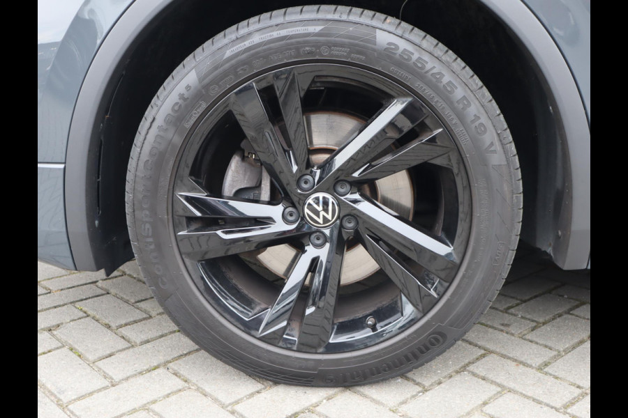 Volkswagen Tiguan 1.4 TSI eHybrid R-Line Business+ | Pano | Camera | Trekhaak