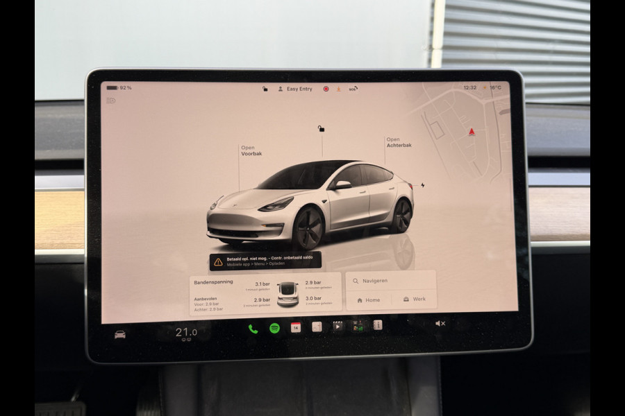 Tesla Model 3 BWJ 2022 | 283PK Standard RWD Plus 60 kWh | PANO DAK | LEER | CLIMA | STOEL&STUUR VERW | CARPLAY | PDC | LED |